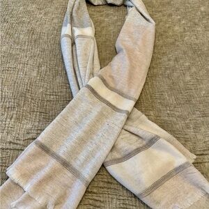 Lafayette 148 New York Beige and Gray Scarf